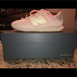 COPY - New Balance 237 SNEAKER